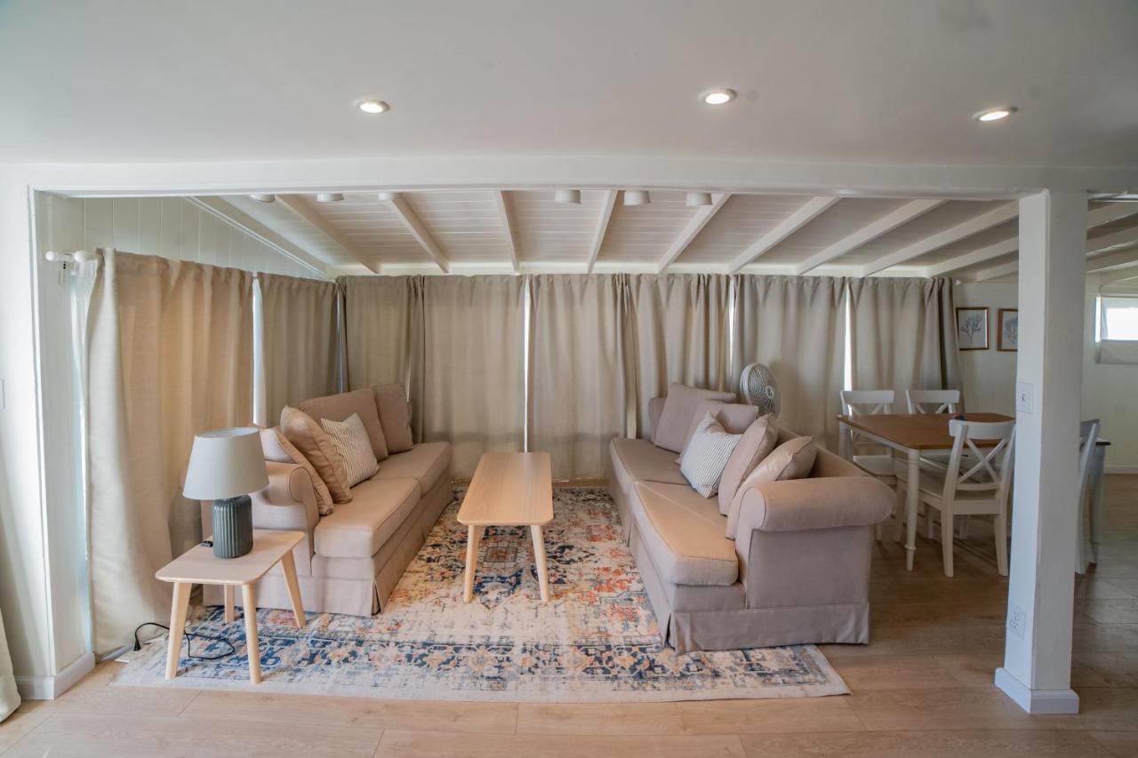 Casa Maria - Beachfront Cottage On The Sand เอนเซนาดา ภายนอก รูปภาพ